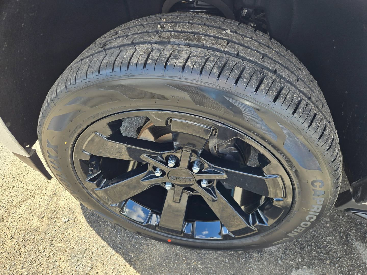 Used 2019 GMC Yukon SLT w/ Graphite Performance Edition image 35