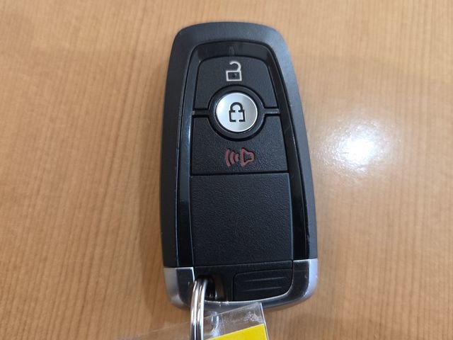Used 2024 Ford Edge SEL AWD/4WD image 30