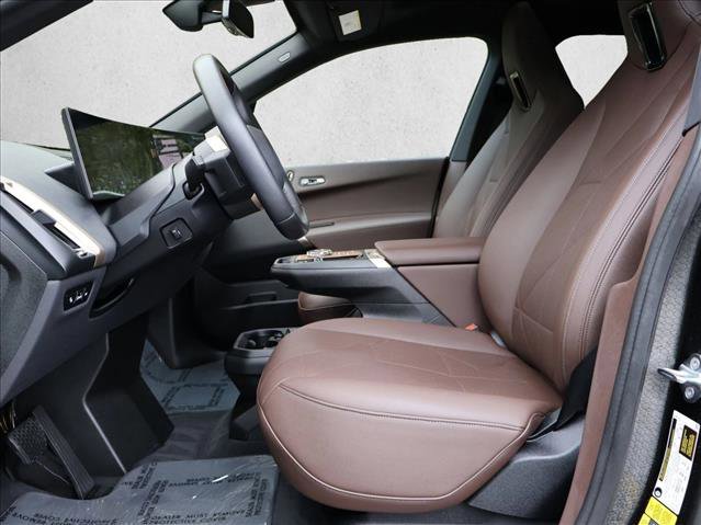 Certified 2023 BMW iX xDrive50 w/ Premium Package AWD/4WD image 22