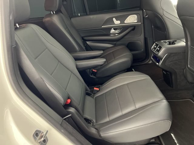 Used 2025 Mercedes-Benz GLS 450 4MATIC image 28