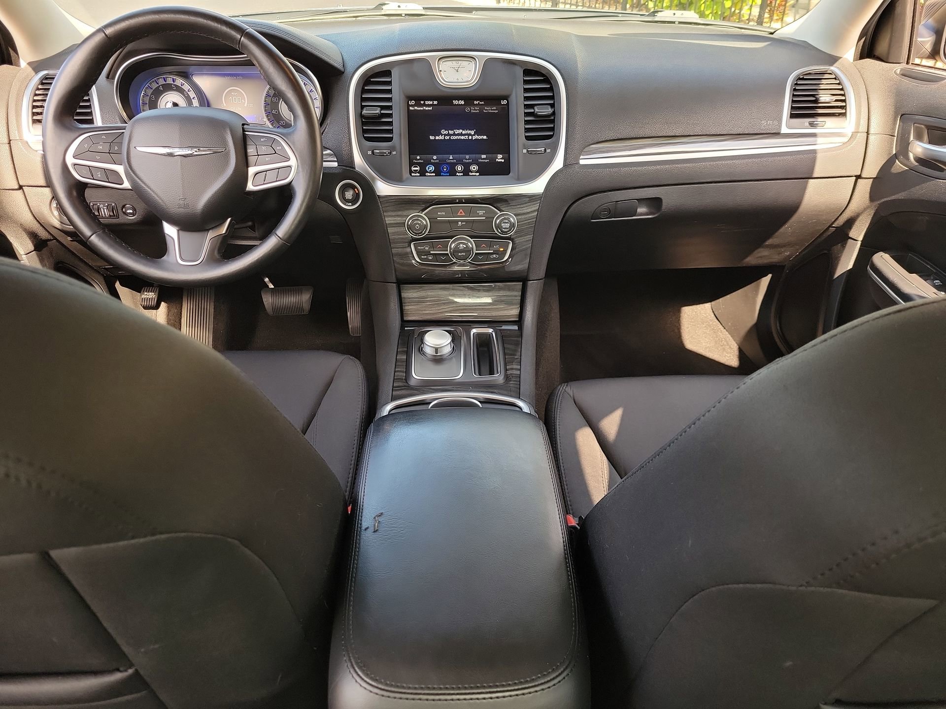 Used 2020 Chrysler 300 Touring w/ Sport Appearance Package RWD image 14
