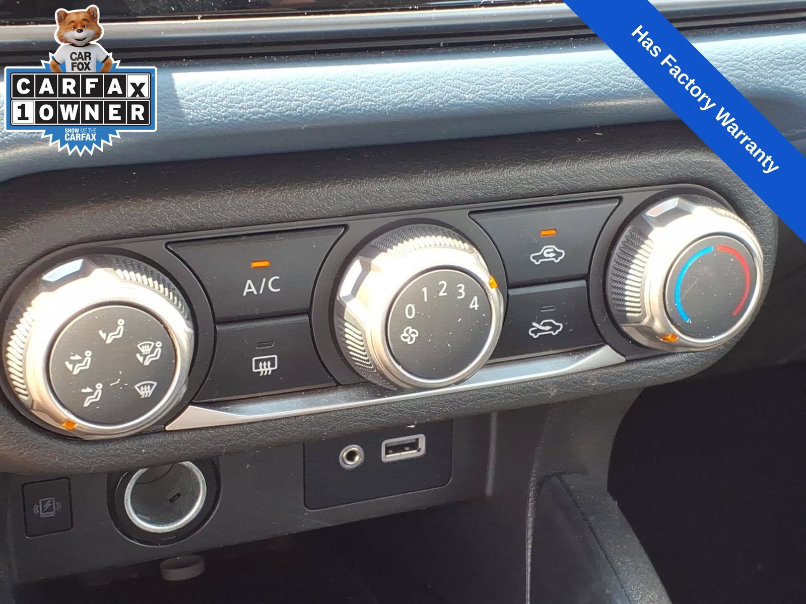 Used 2025 Nissan Versa SV FWD image 18