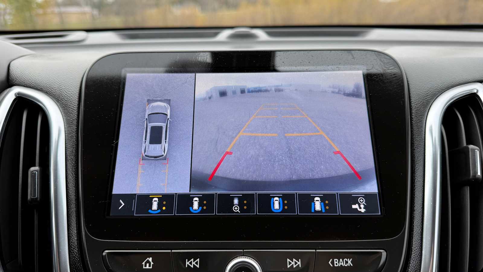 Used 2021 Chevrolet Equinox Premier AWD/4WD image 22