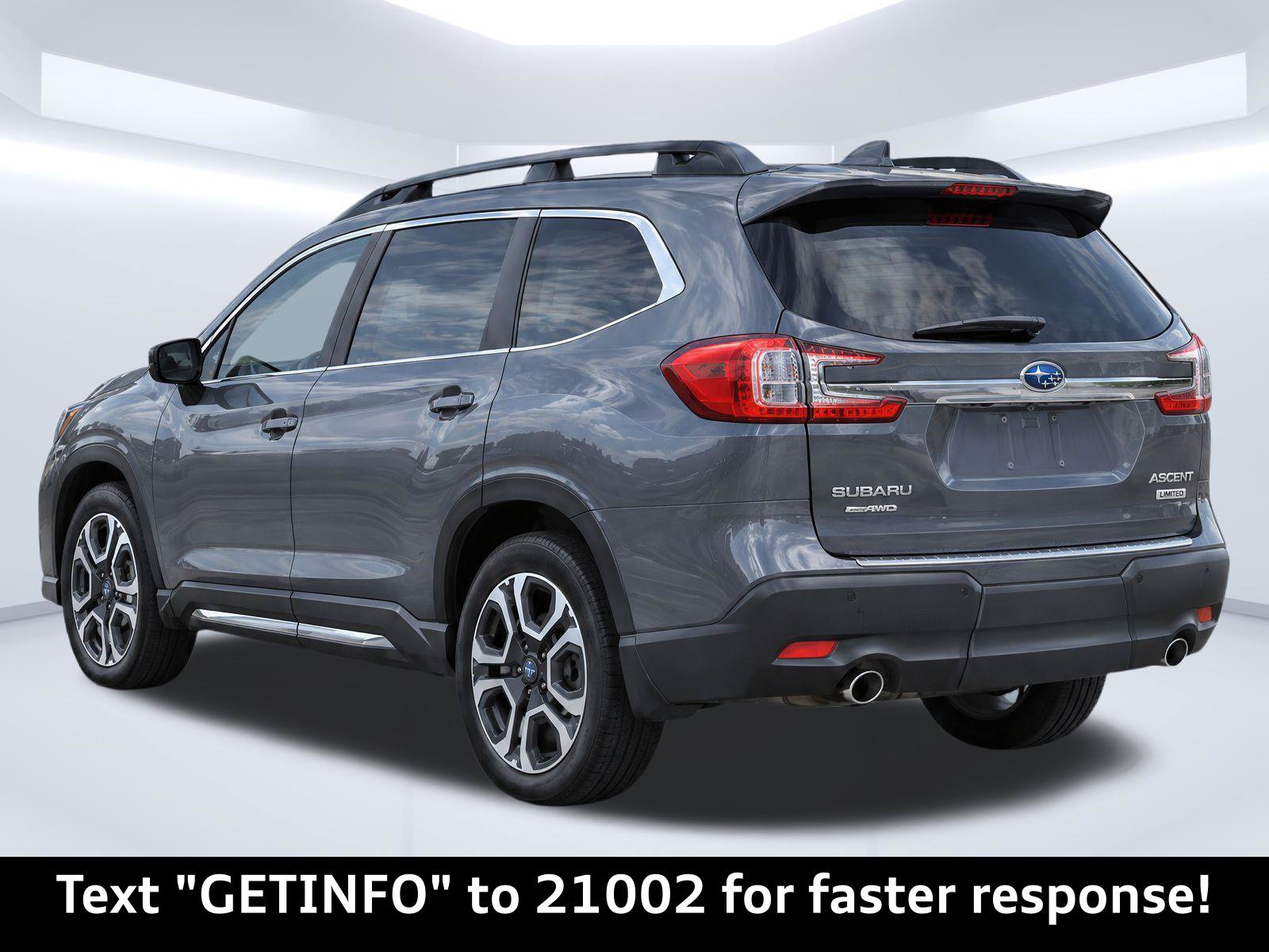 Used 2025 Subaru Ascent Limited w/ Popular Package #1 AWD/4WD image 3