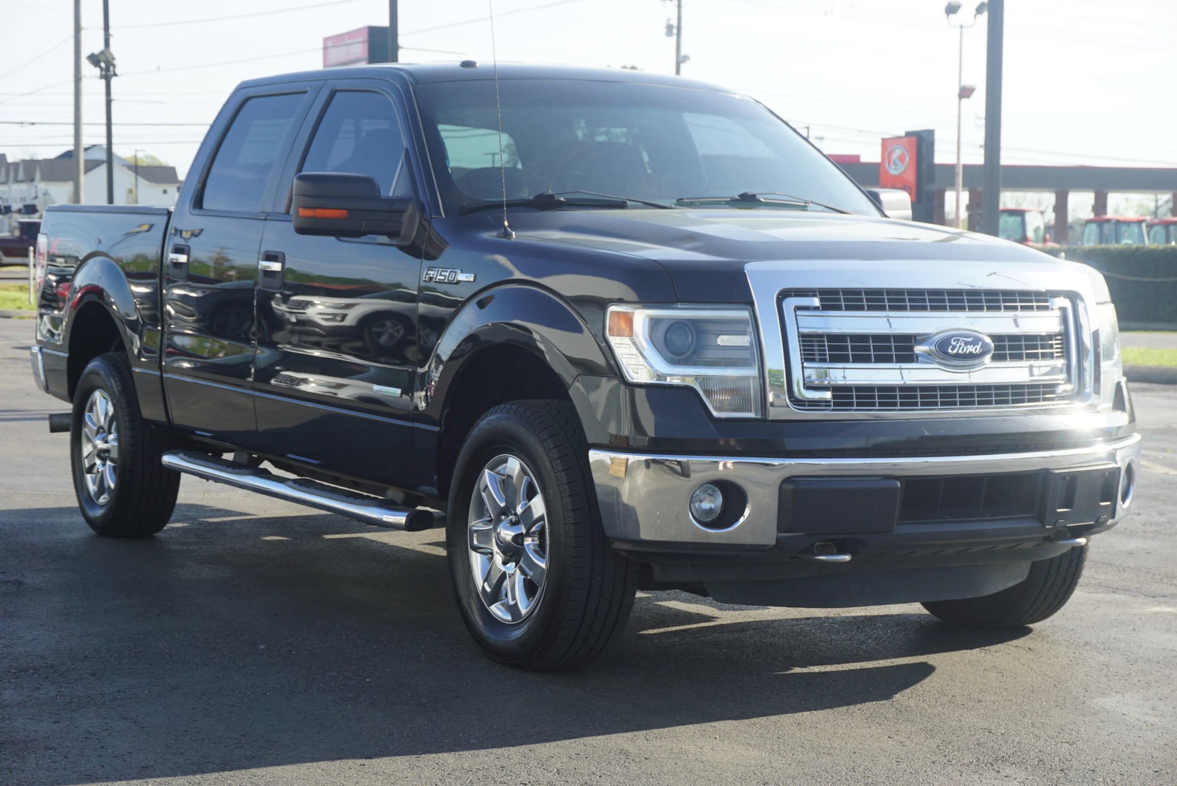 Used 2014 Ford F150 XLT w/ Equipment Group 302A Luxury image 7