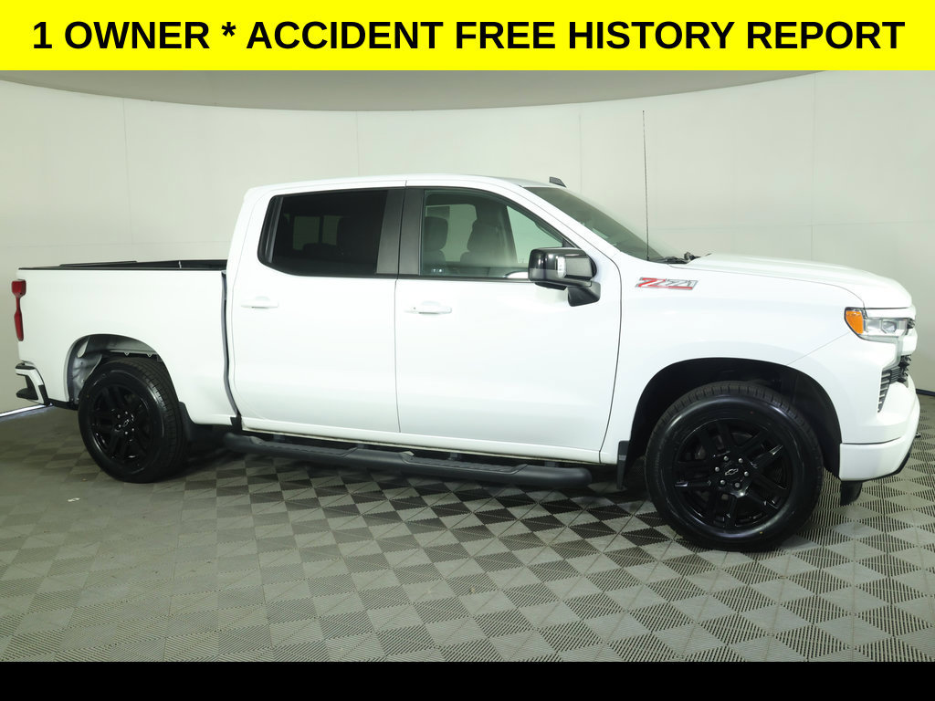 Used 2022 Chevrolet Silverado 1500 RST AWD/4WD image 2