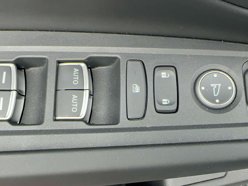 Certified 2023 Honda Accord EX image 13
