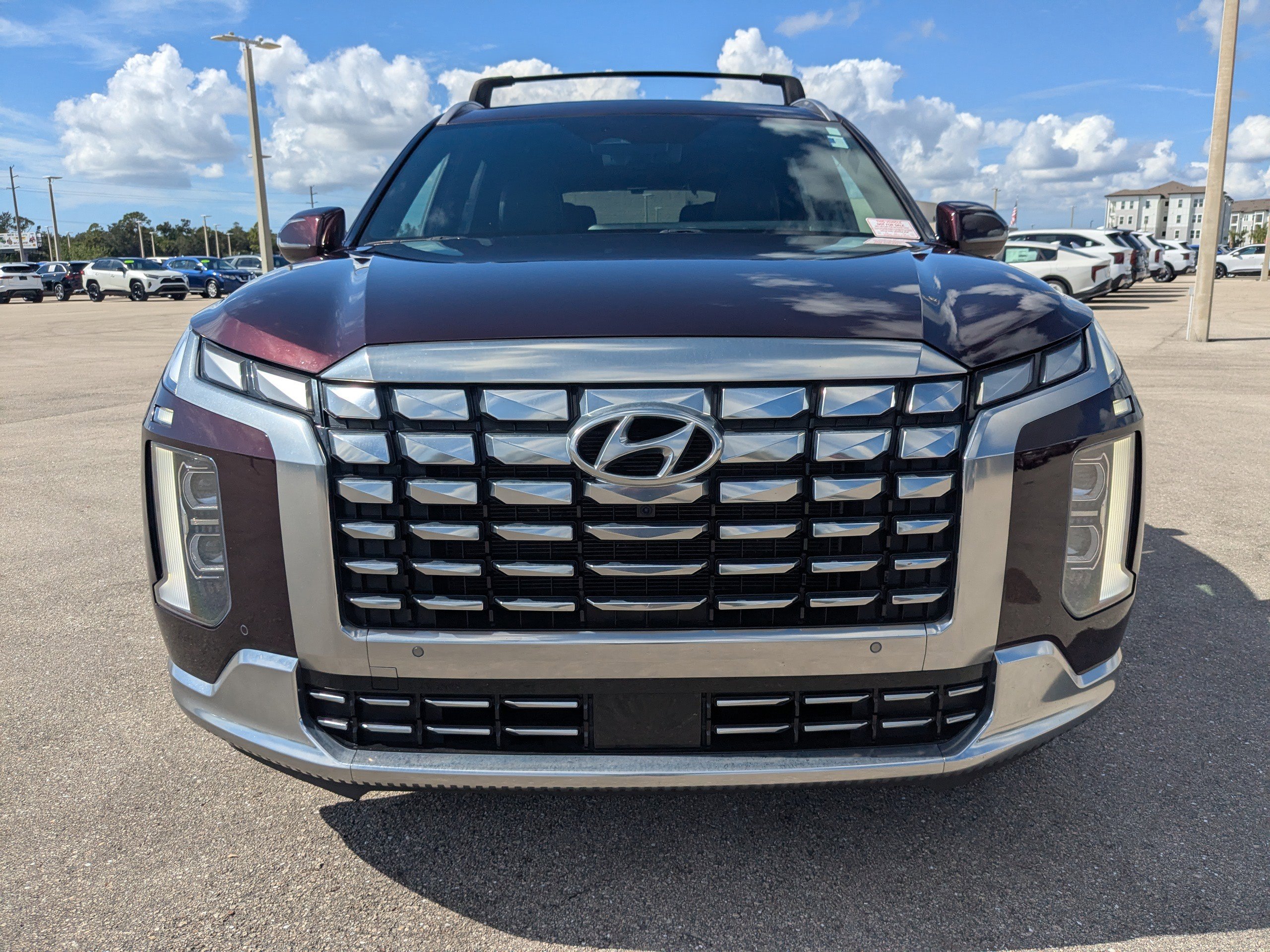 Used 2023 Hyundai Palisade Calligraphy image 10