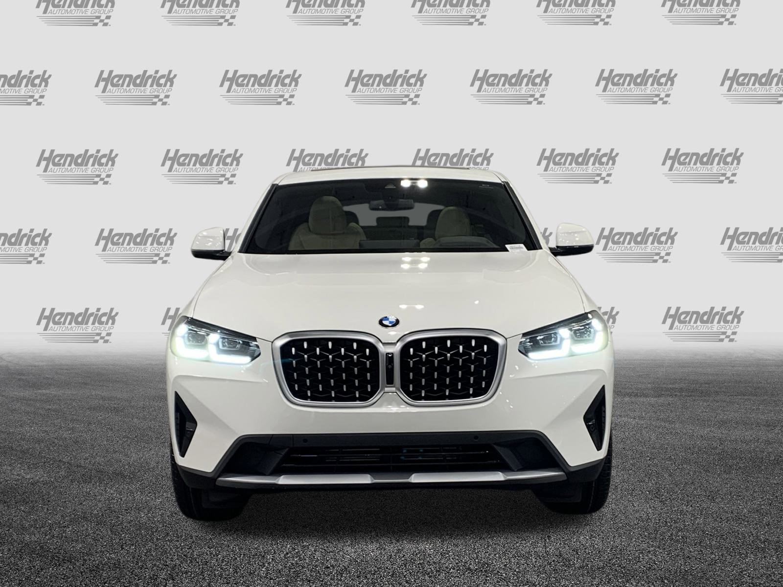 New 2025 BMW X4 xDrive30i w/ Premium Package image 2