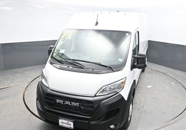 Used 2025 RAM ProMaster 2500 w/ Convenience Group image 20