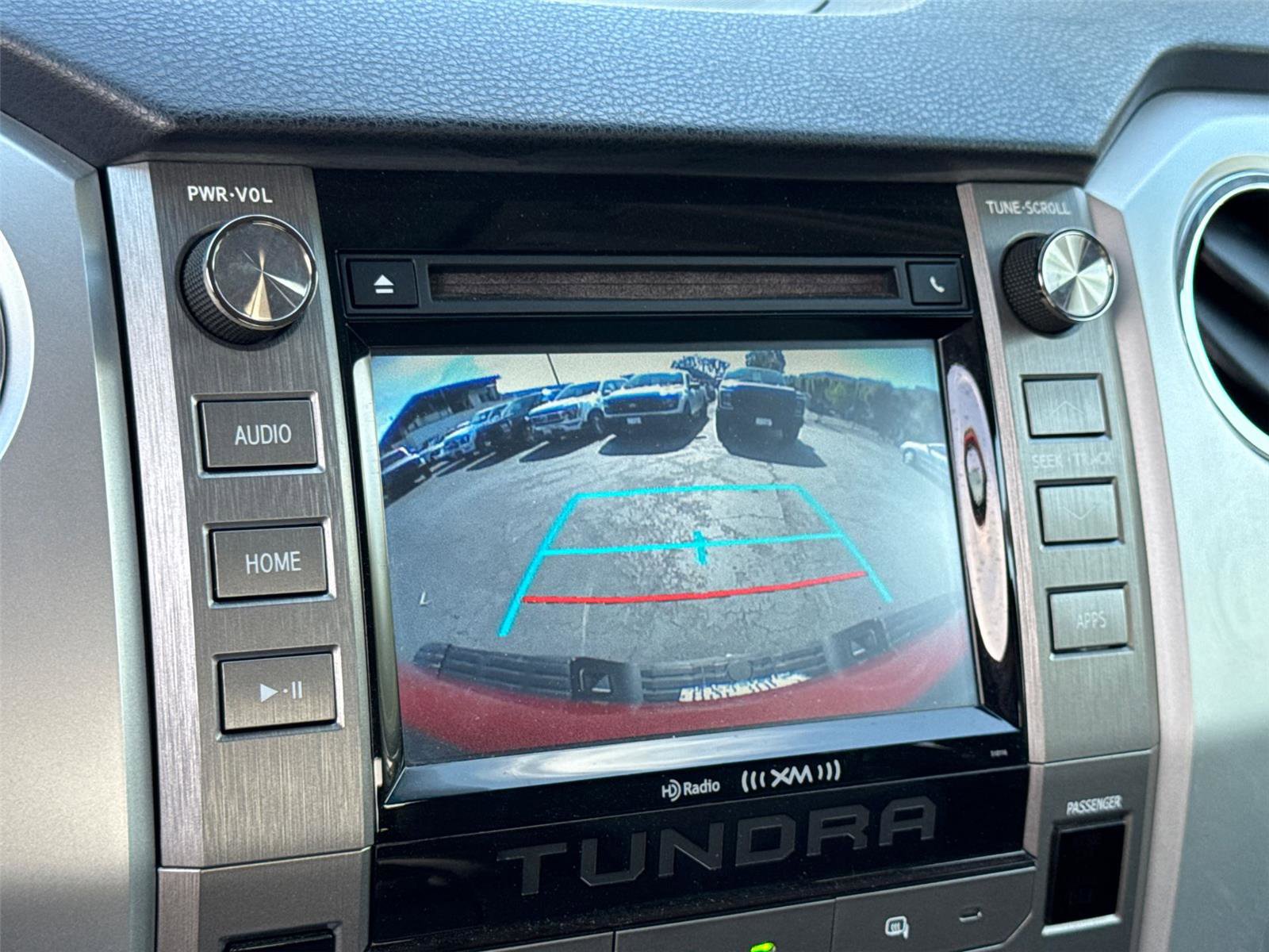 Used 2017 Toyota Tundra SR5 w/ SR5 Upgrade Package RWD image 30