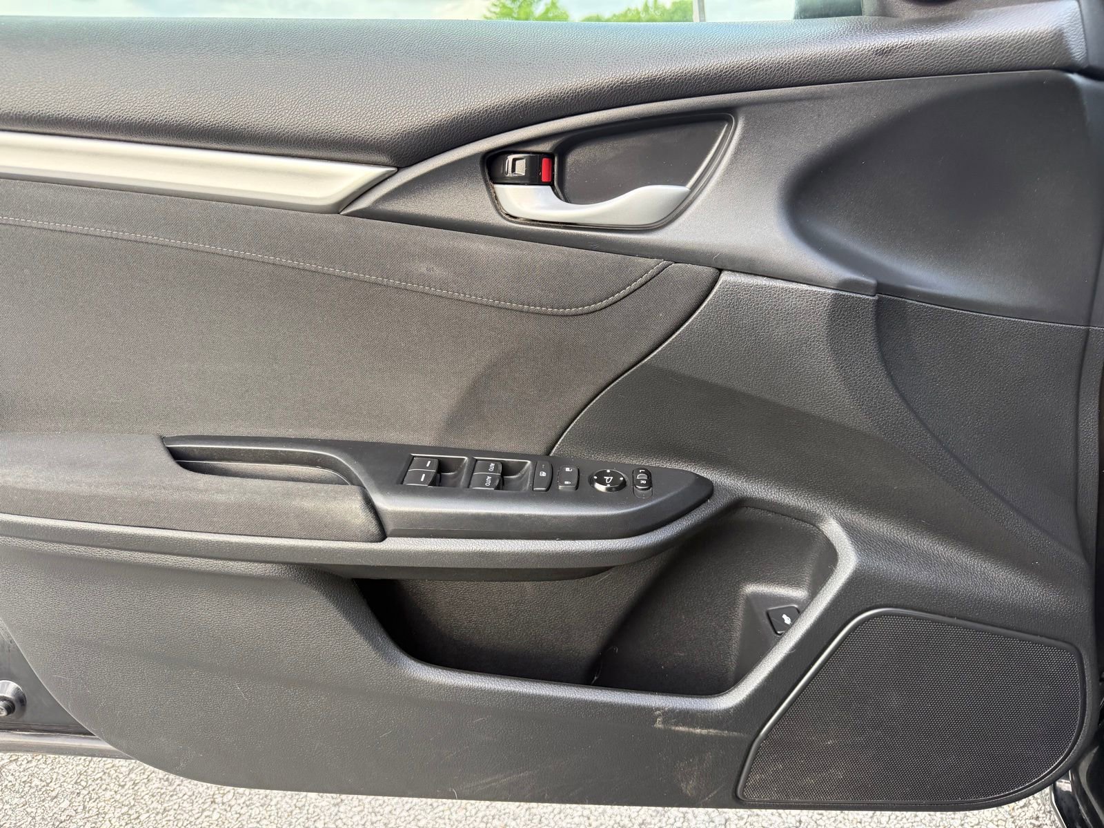 Used 2018 Honda Civic EX image 43