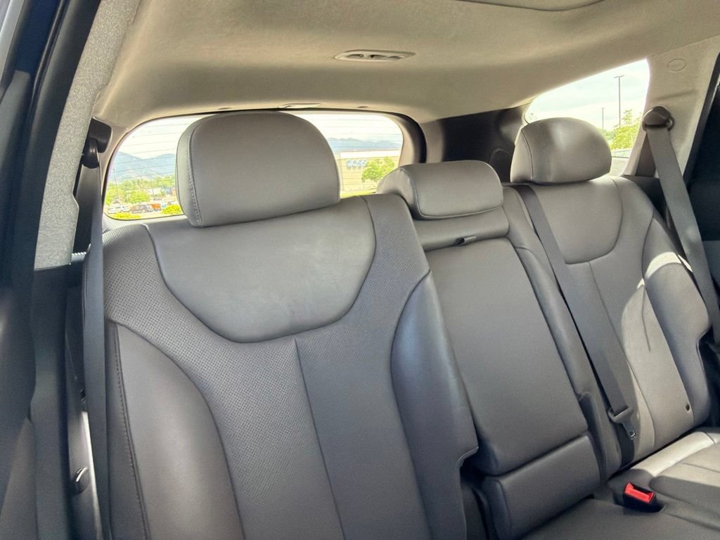 Used 2020 Hyundai Santa Fe SEL AWD/4WD image 30
