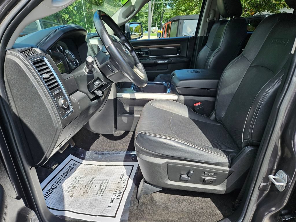 Used 2017 RAM 1500 Laramie w/ Convenience Group AWD/4WD image 18