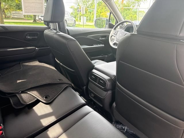 Used 2025 Honda Ridgeline RTL+ image 14