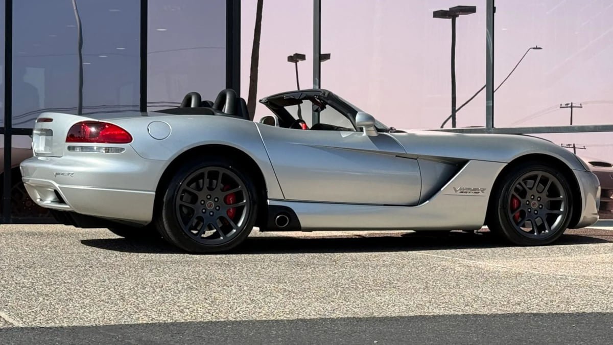 Used 2005 Dodge Viper SRT-10 w/ Mamba Edition Group RWD image 13