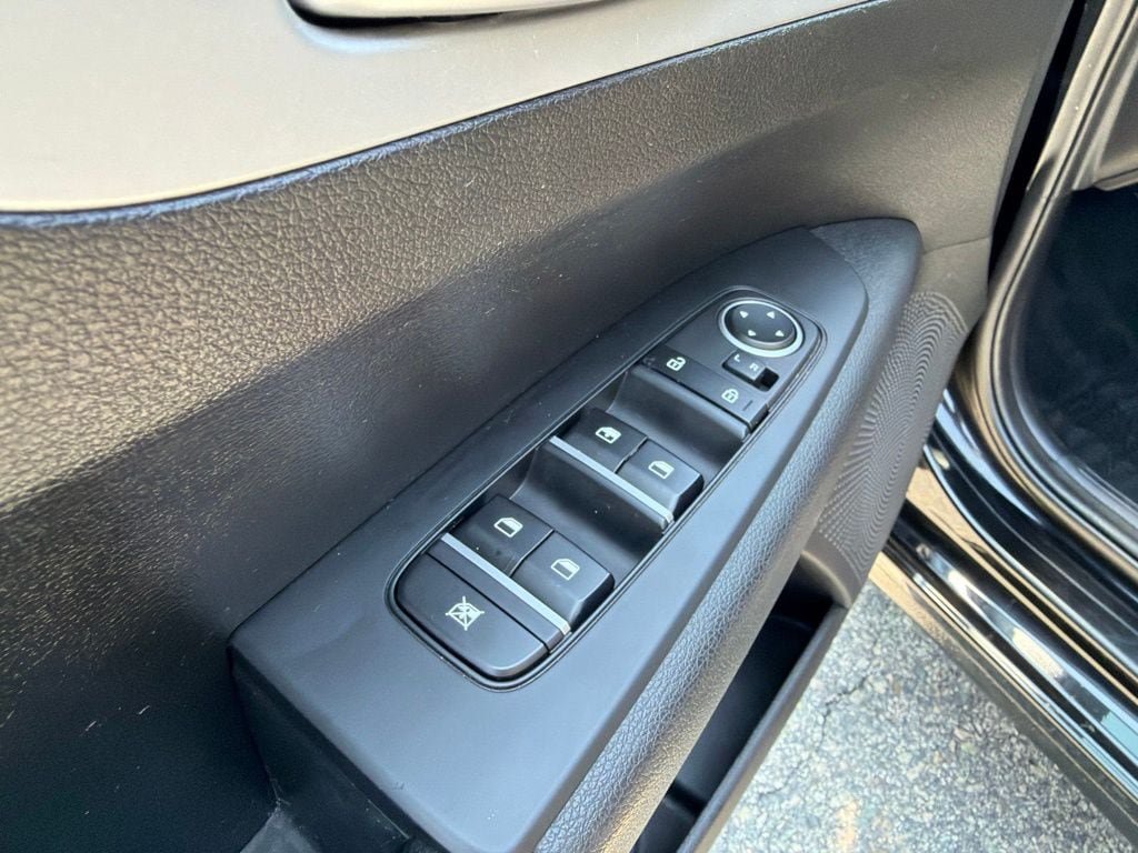Certified 2023 Kia Forte LXS FWD image 13