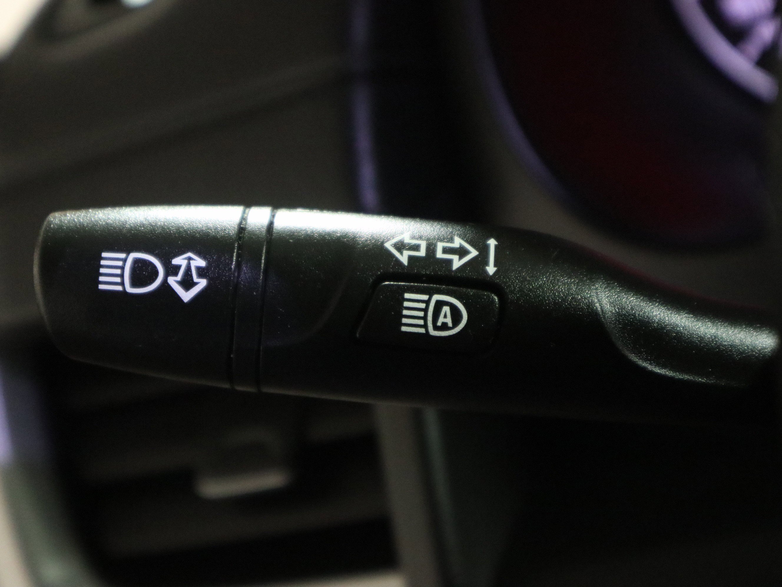 Used 2022 GMC Terrain SLE image 31