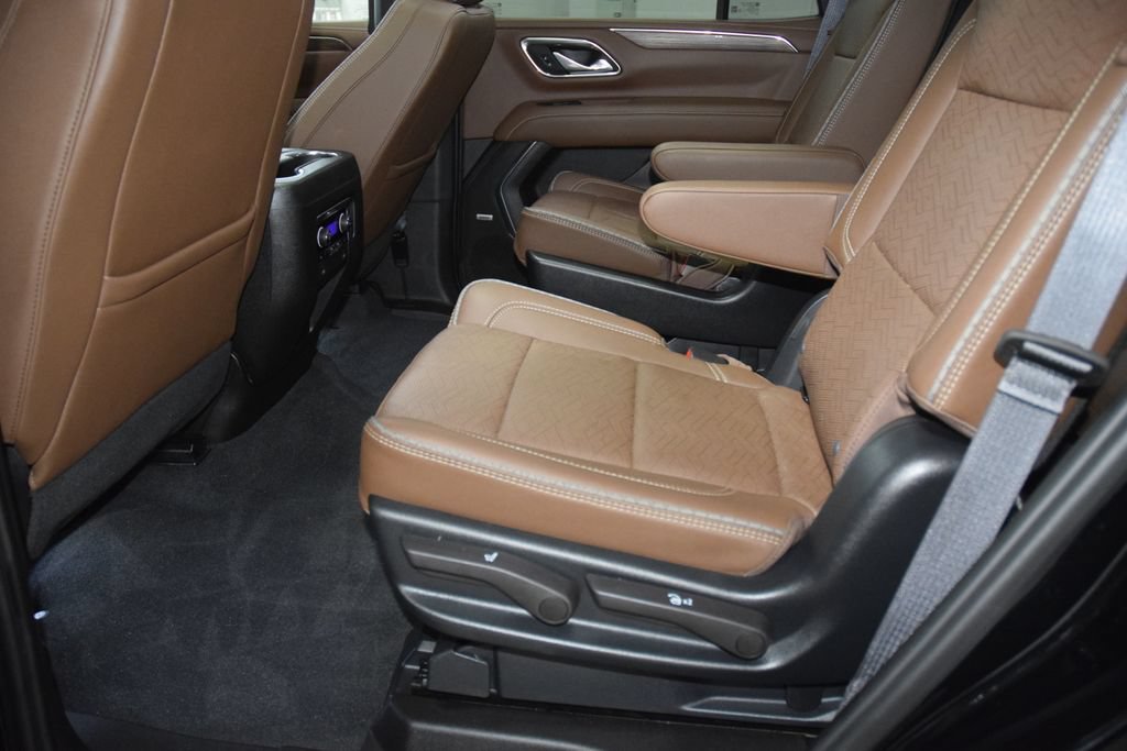 Used 2023 Chevrolet Tahoe High Country AWD/4WD image 42