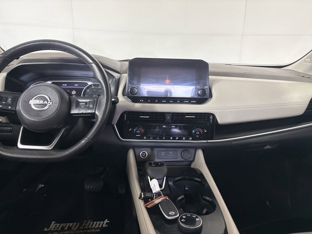 Used 2023 Nissan Rogue SL w/ SL Premium Package image 22