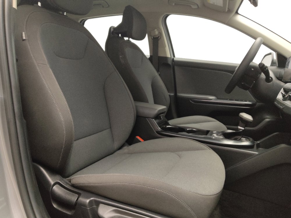 Used 2025 Kia K4 FWD image 21