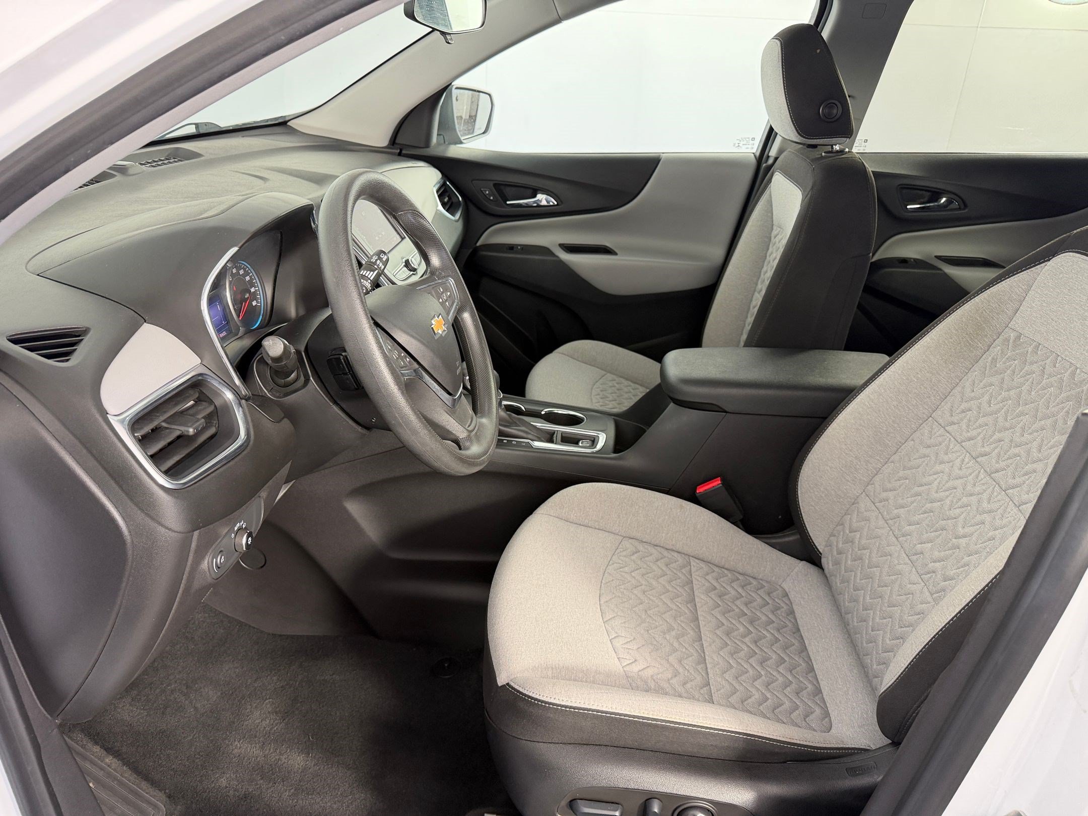 Used 2022 Chevrolet Equinox LT AWD/4WD image 5