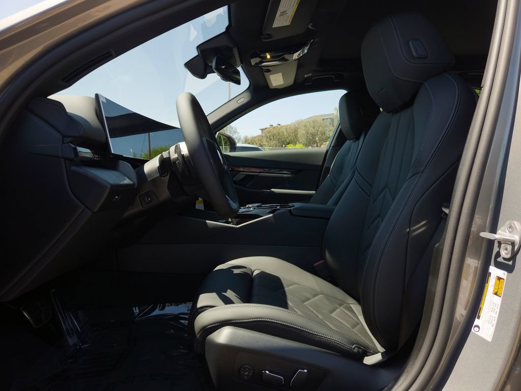 New 2027 BMW 530i w/ M Sport Package RWD image 7