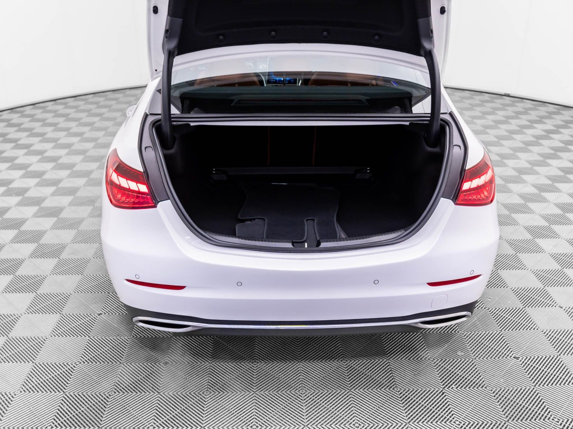 New 2026 Mercedes-Benz C 300 4MATIC Sedan image 34