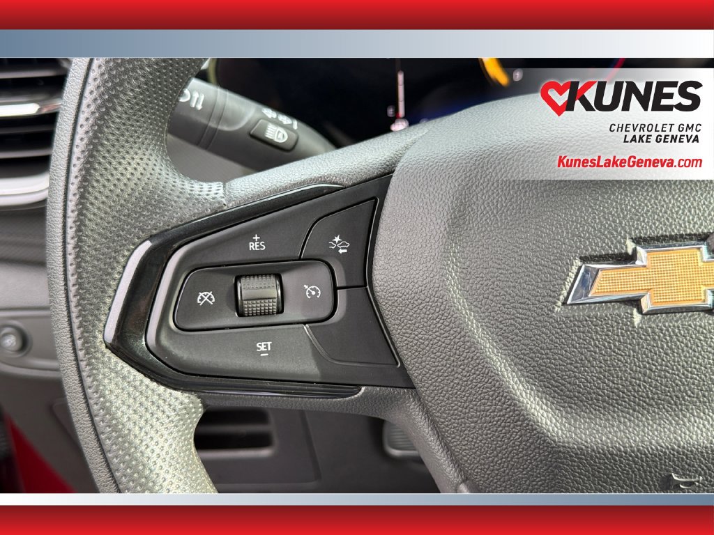 Used 2025 Chevrolet TrailBlazer LT AWD/4WD image 14
