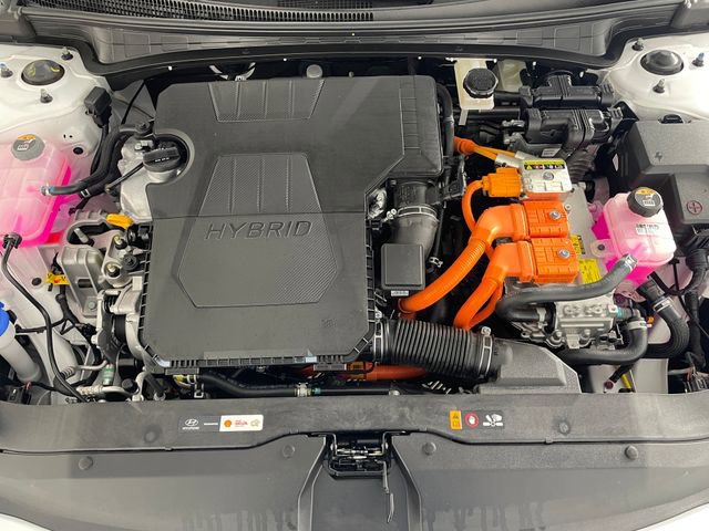 Used 2025 Hyundai Elantra Hybrid FWD image 20