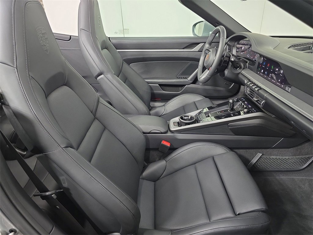 Certified 2025 Porsche 911 Carrera image 27