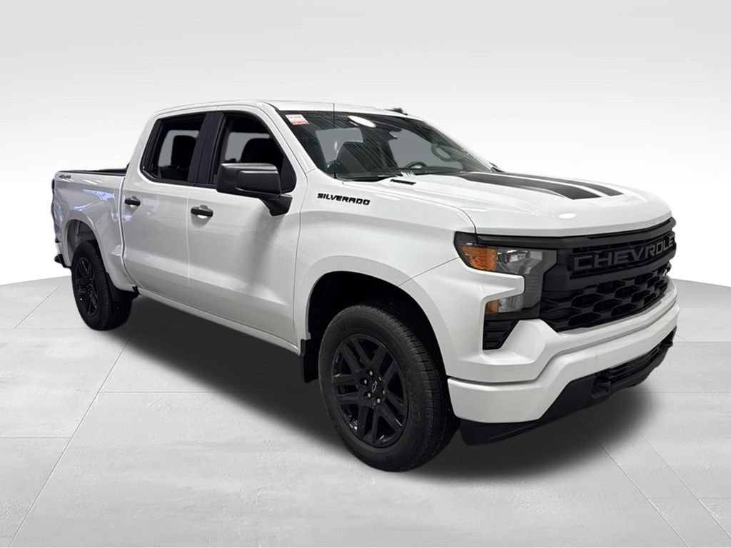 New 2026 Chevrolet Silverado 1500 Custom w/ Rally Edition AWD/4WD image 4