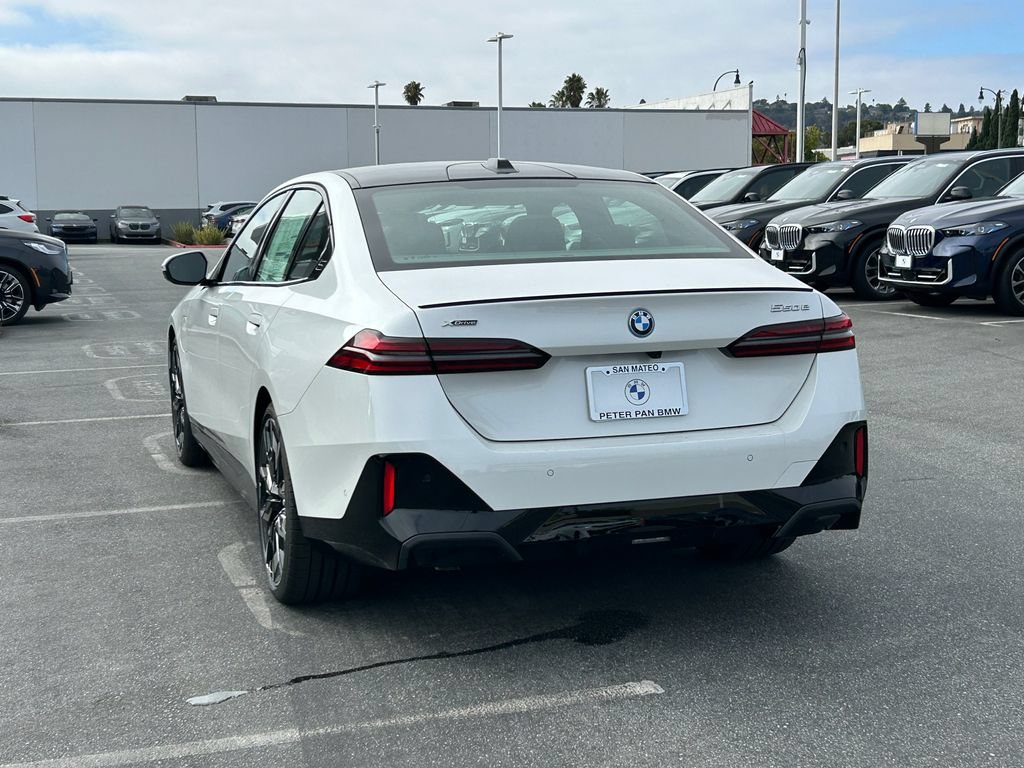 New 2027 BMW 550e xDrive w/ Premium Package AWD/4WD image 3