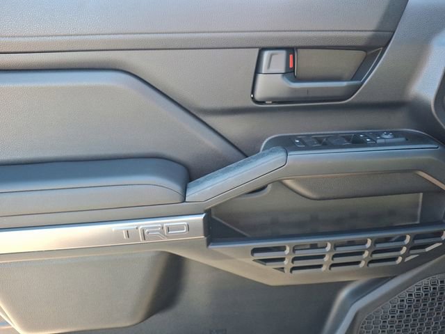 Used 2025 Toyota 4Runner TRD Off-Road image 12