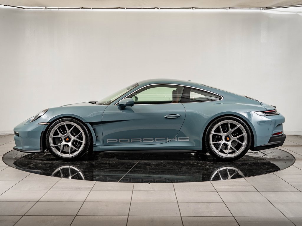 Certified 2024 Porsche 911 GT3 RS image 2