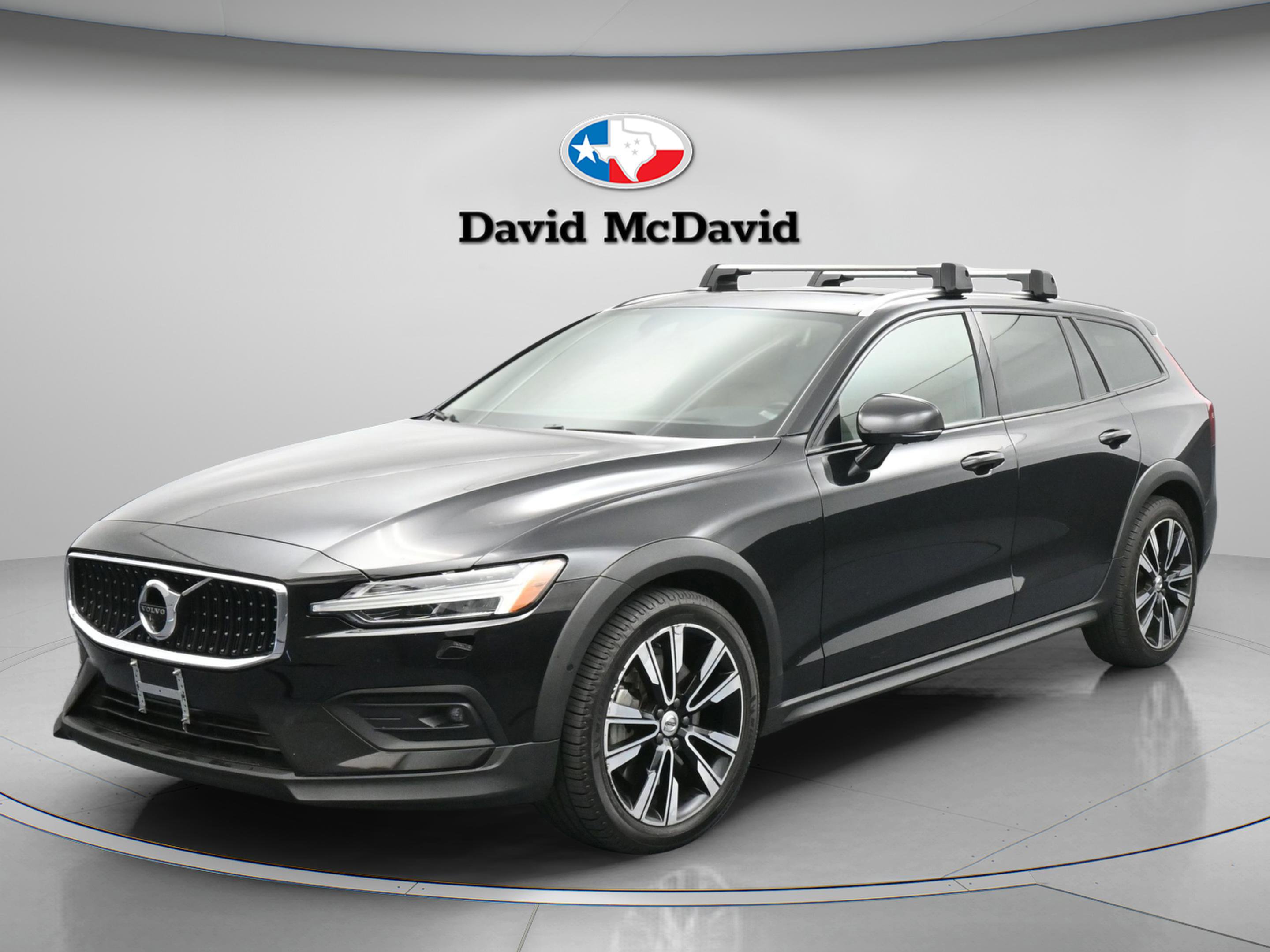 Used 2020 Volvo V60 T5 Cross Country w/ Protection Package image 1