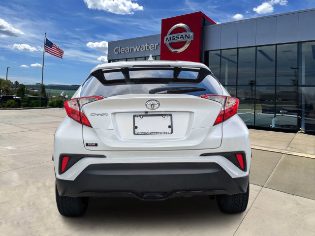 Used 2019 Toyota C-HR XLE FWD image 6