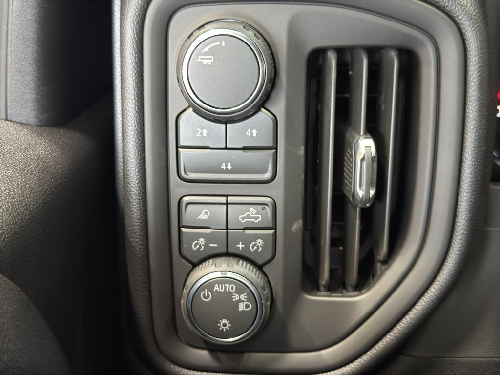 New 2026 Chevrolet Silverado 2500 Custom w/ Custom Convenience Package AWD/4WD image 31