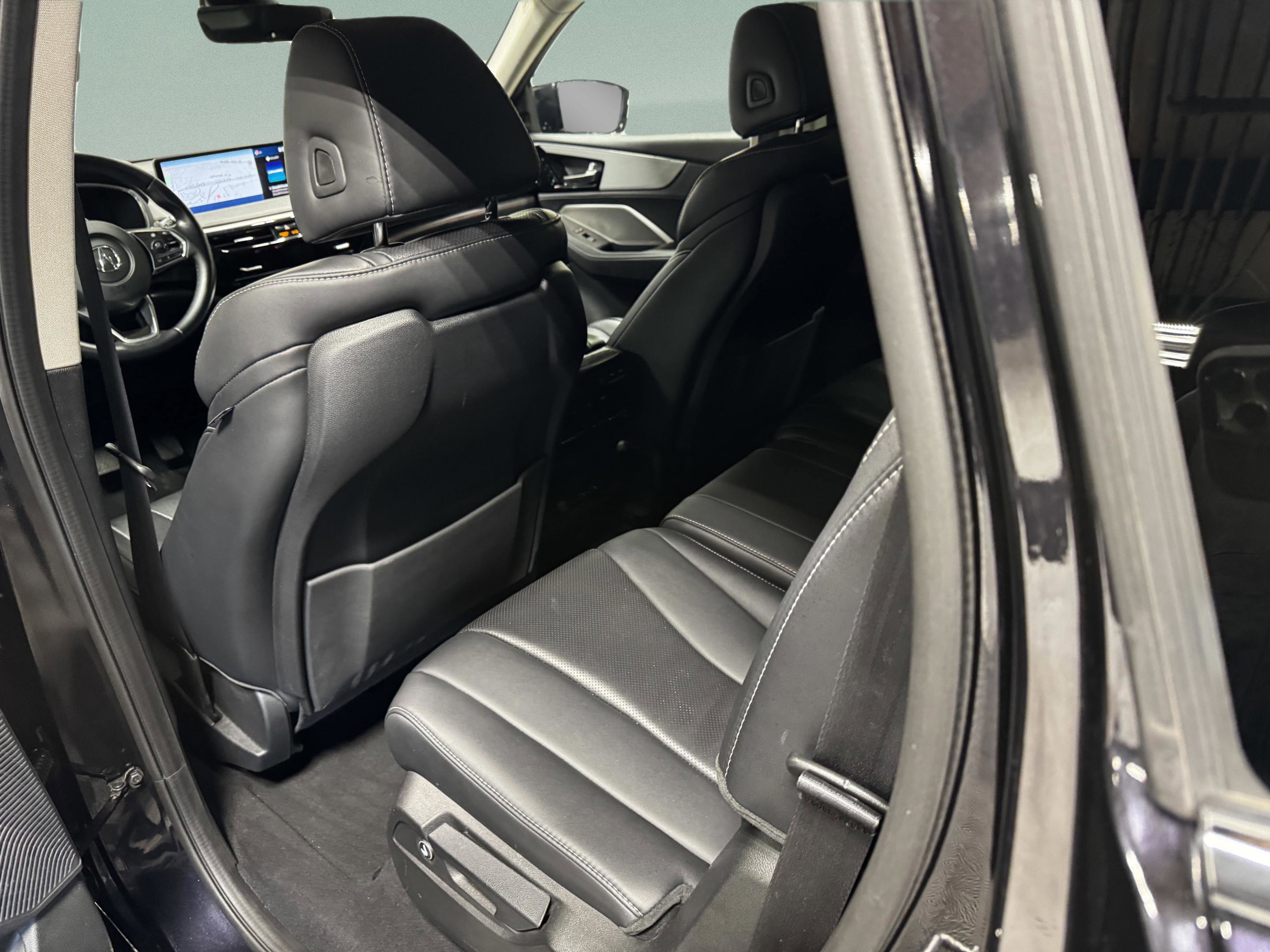 Certified 2023 Acura MDX SH-AWD w/ Technology Package image 10