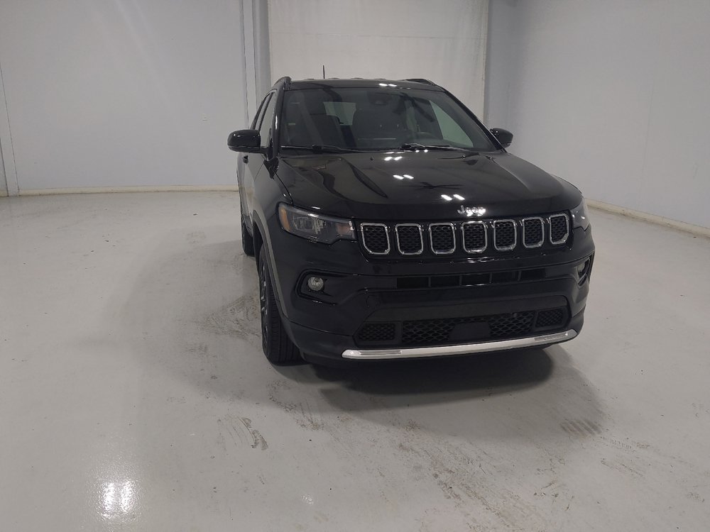 Used 2023 Jeep Compass Limited AWD/4WD image 14