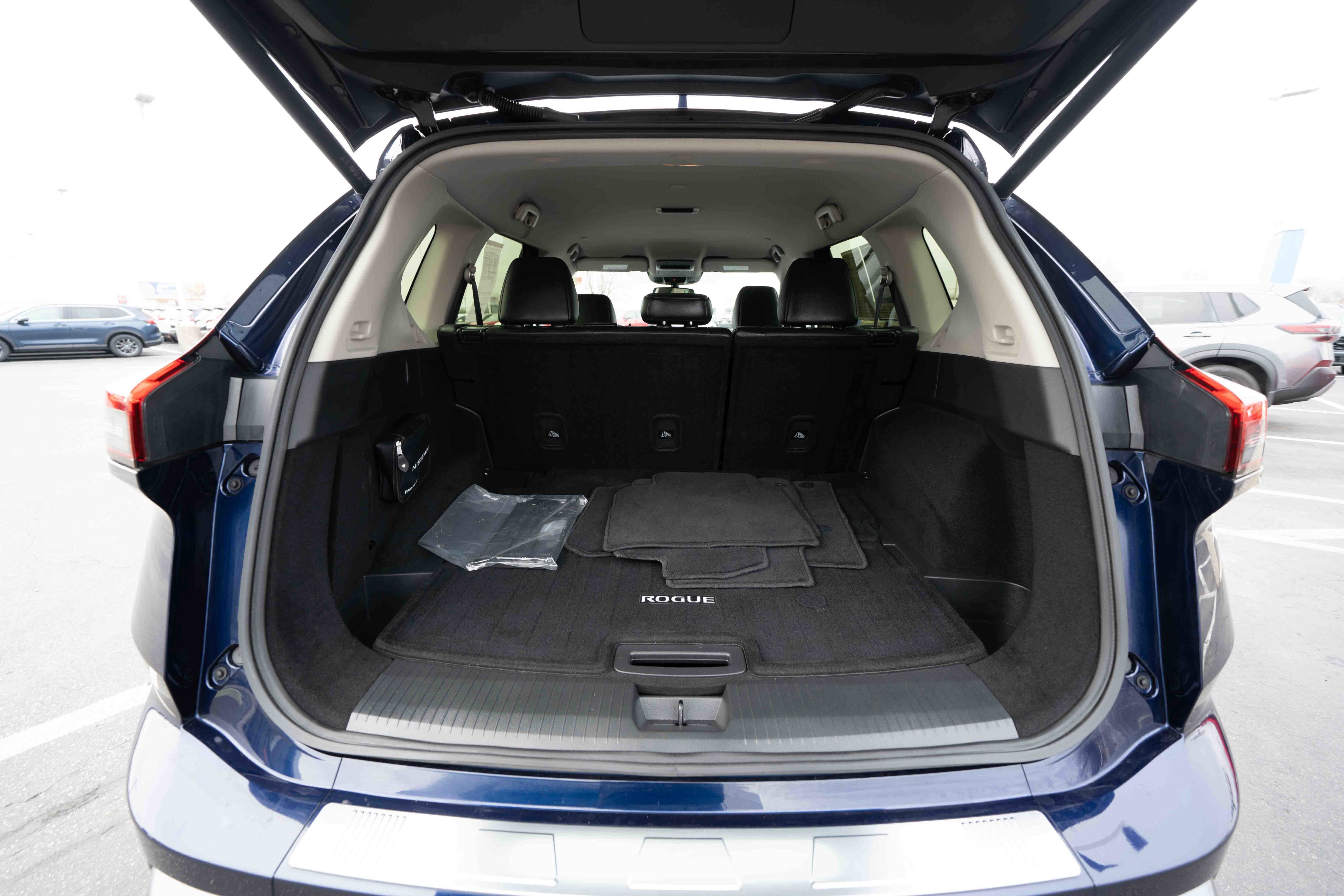 Used 2024 Nissan Rogue SL image 28