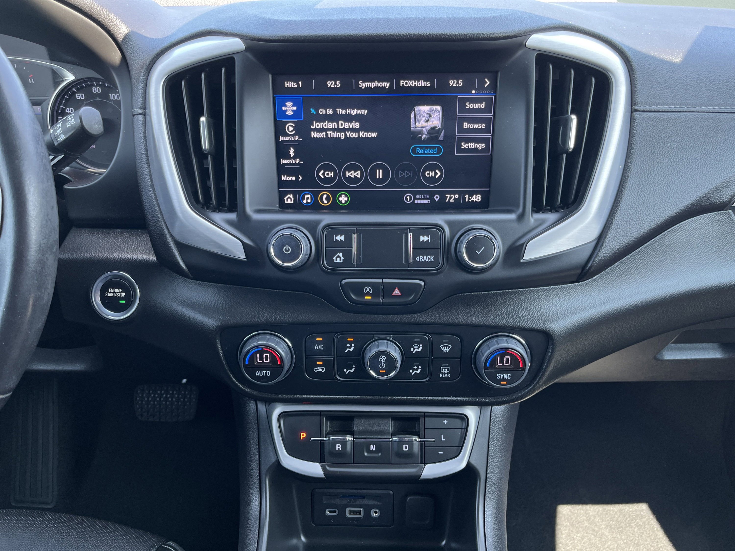 Used 2022 GMC Terrain SLT image 50