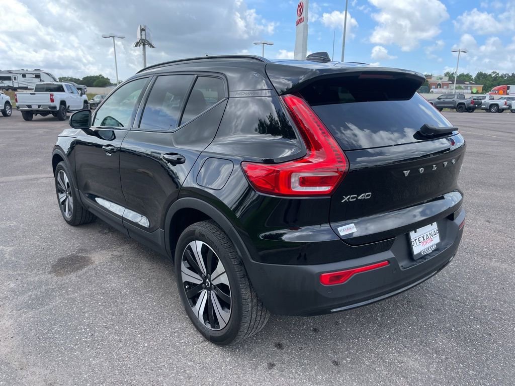 Used 2023 Volvo XC40 Recharge Plus AWD/4WD image 5