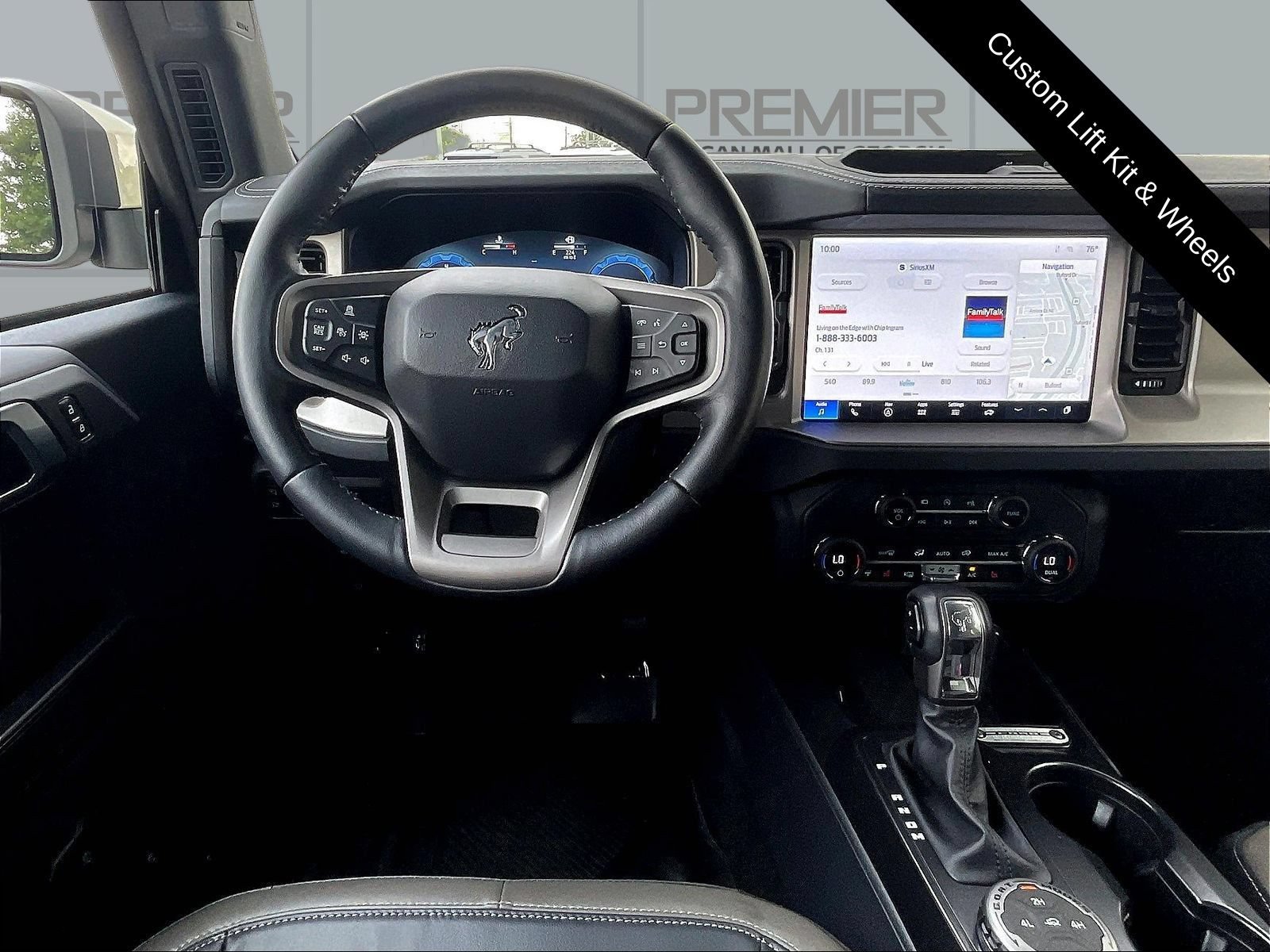 Used 2025 Ford Bronco Outer Banks AWD/4WD image 10