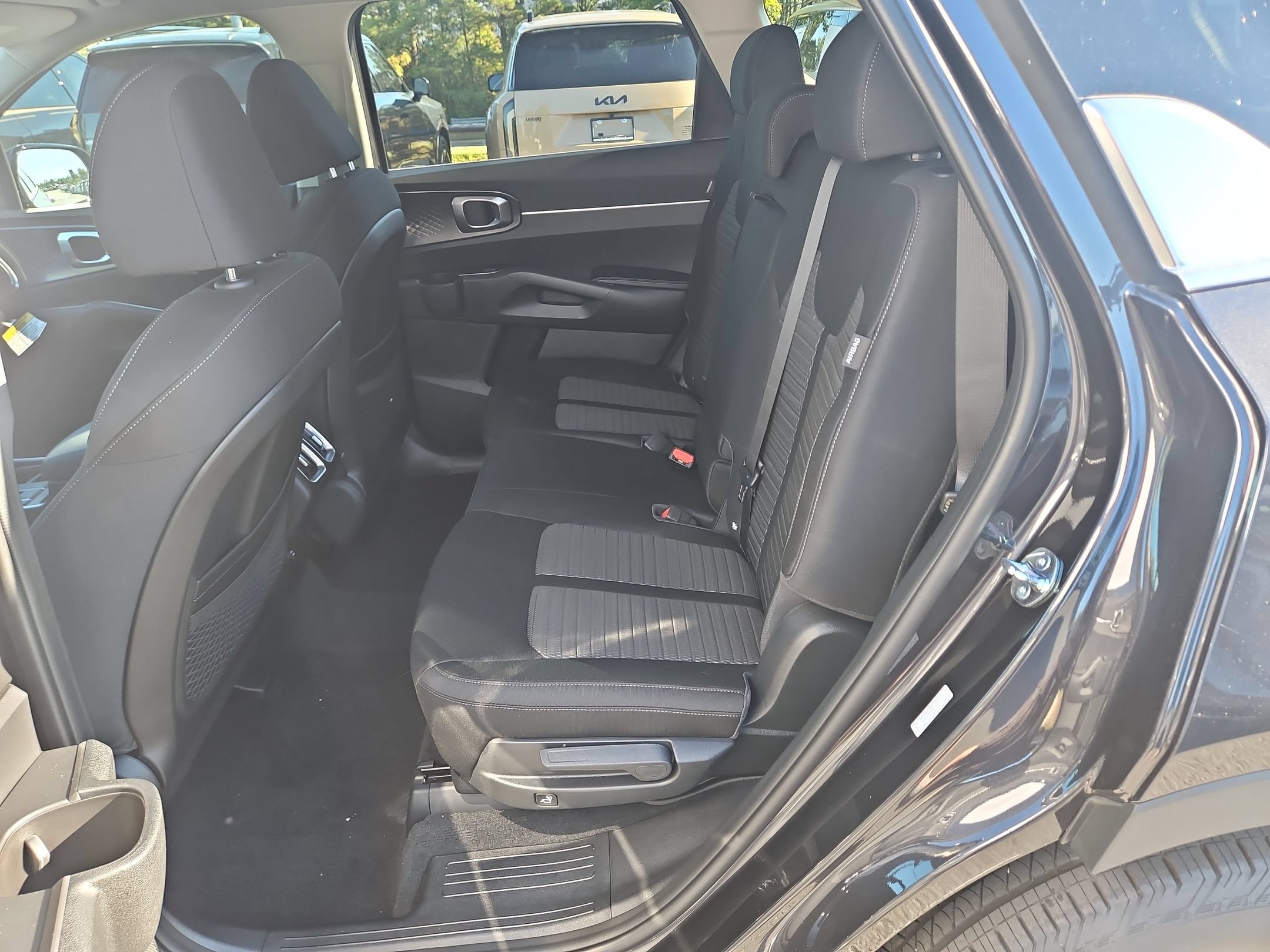 New 2026 Kia Sorento LX FWD image 30
