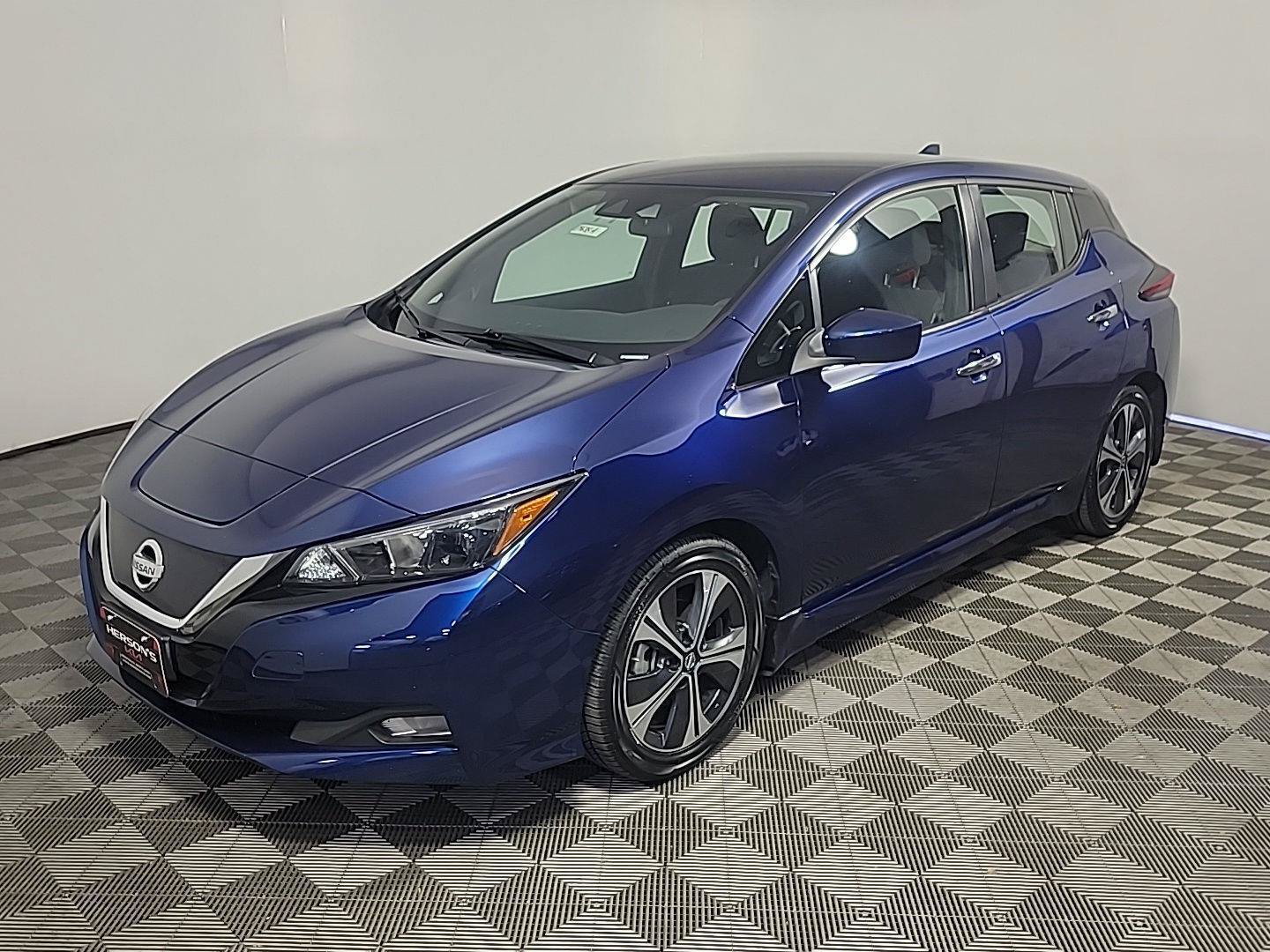 Used 2022 Nissan Leaf SV FWD image 11