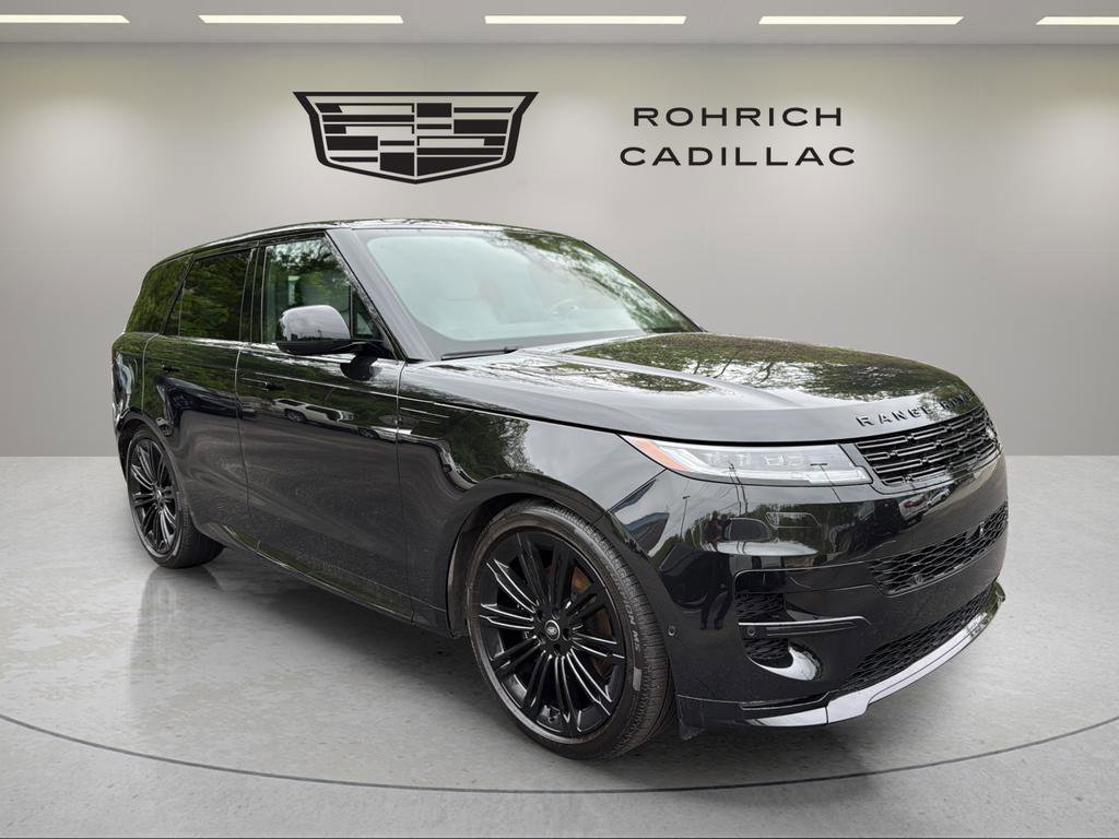 Used 2025 Land Rover Range Rover Sport Dynamic SE AWD/4WD image 4