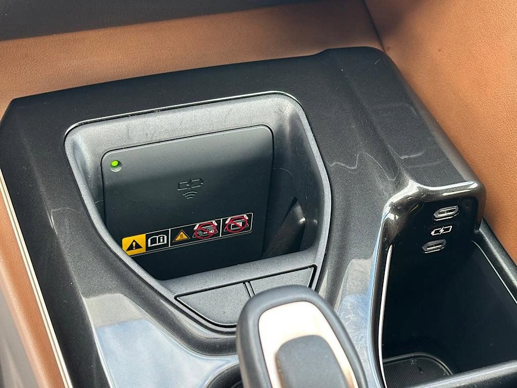 Certified 2025 Toyota Crown Signia image 23