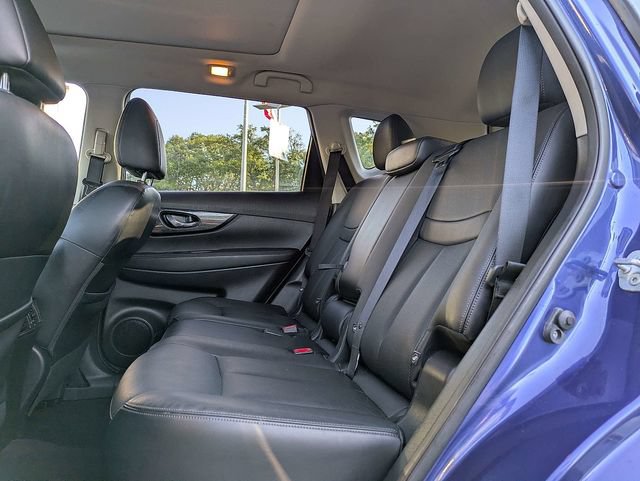 Used 2017 Nissan Rogue SL w/ SL Premium Package AWD/4WD image 14