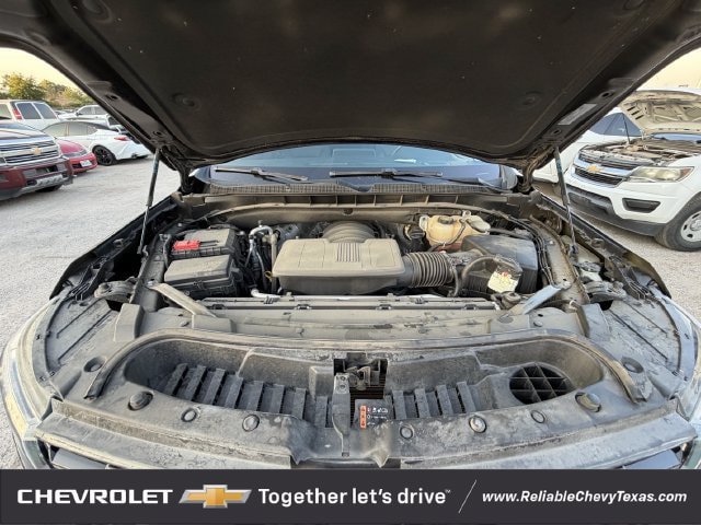 Used 2023 Chevrolet Tahoe Z71 w/ Luxury Package AWD/4WD image 38